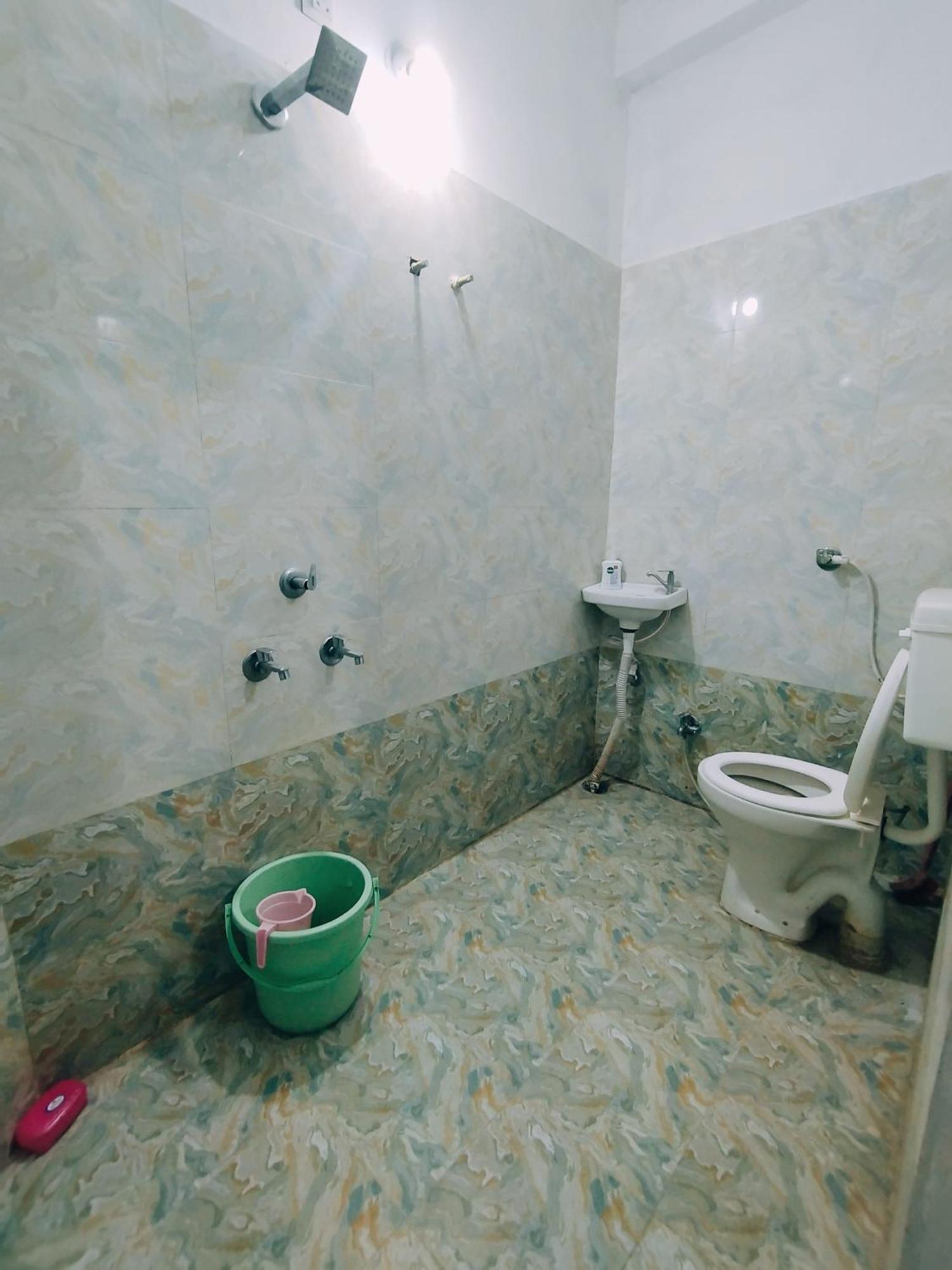 Kalpeshwar Homestay Удджайн Екстер'єр фото